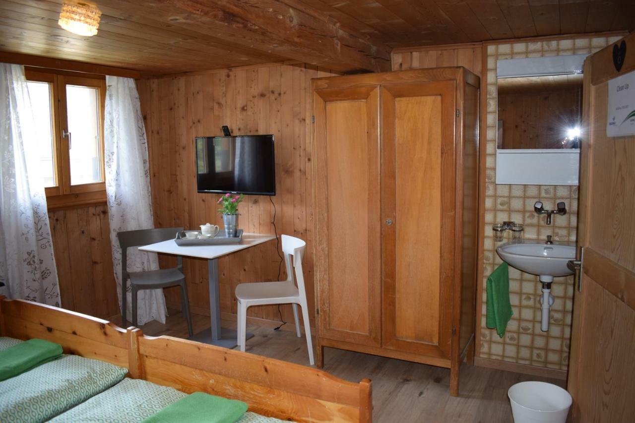 Camping/ Thermalbad Brigerbad mit Bed&Breakfast Exterior foto